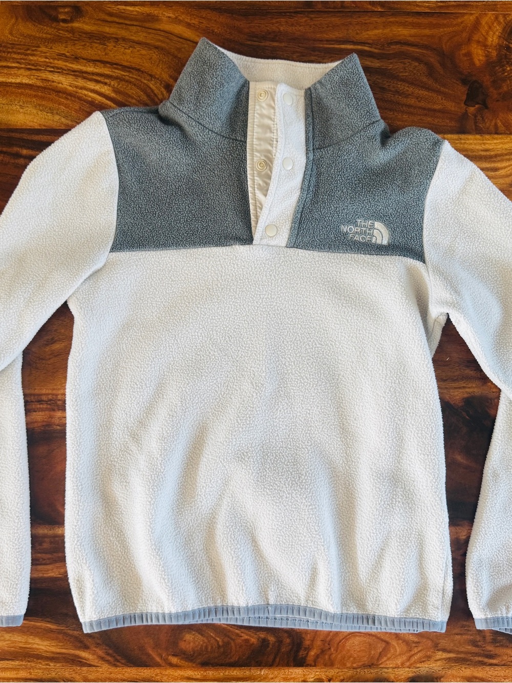 The North Face Cream & Gray Fleece Pullover